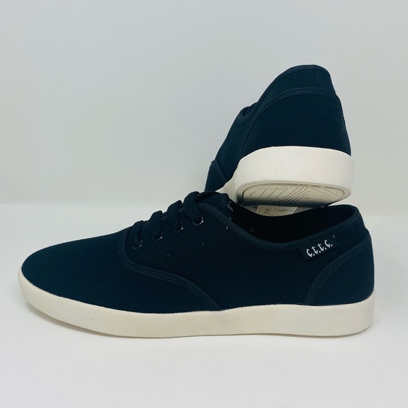 NWT Cute to the Core Black/White Sneakers Size 8 - Picture 3 of 14